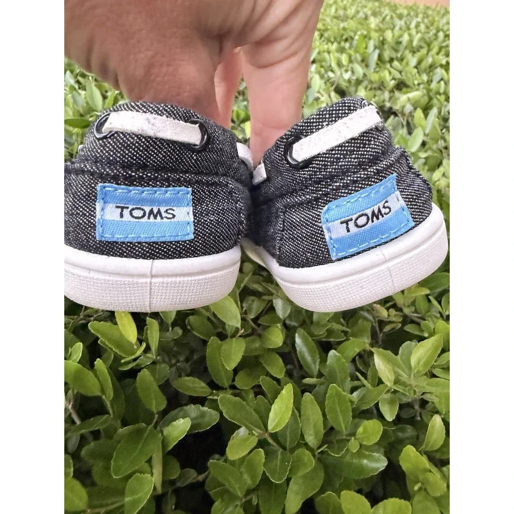 TOMS‎ Tiny Biminis Black Chambray Casual Boat Shoes Toddler Sz 3